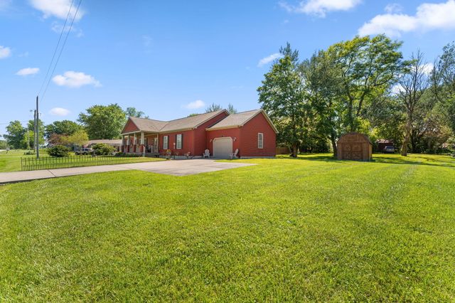 6 S Fish Lake Street, Valparaiso, IN 46385