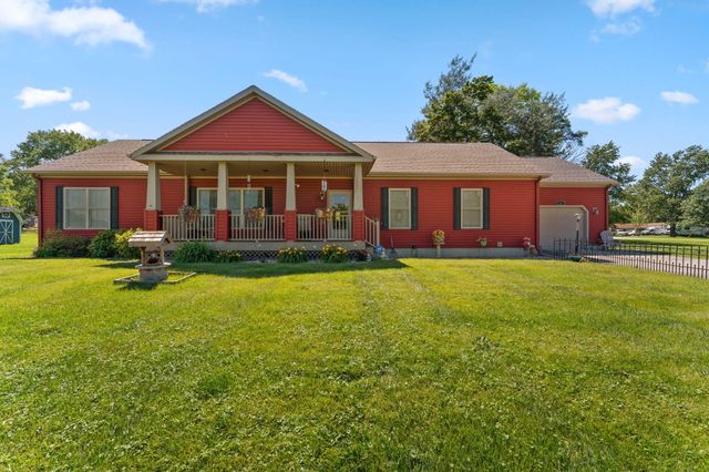 6 S Fish Lake Street, Valparaiso, IN 46385