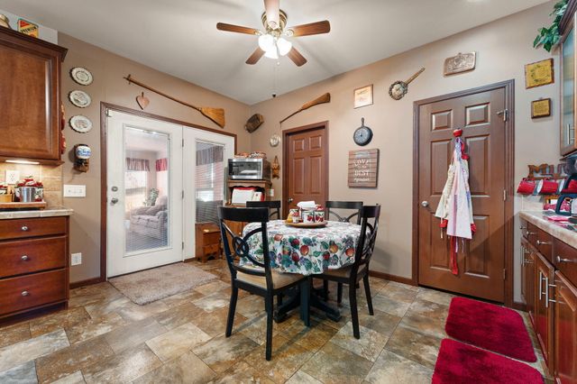 6 S Fish Lake Street, Valparaiso, IN 46385