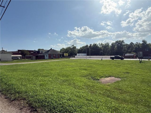 711 N Sterling Avenue, Independence, MO 64054