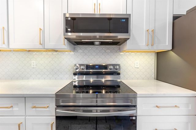 2929 SE Ocean Boulevard E4, Stuart, FL 34996