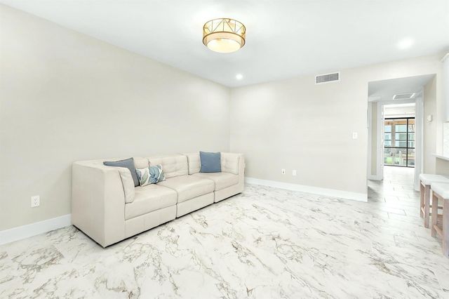 2929 SE Ocean Boulevard E4, Stuart, FL 34996