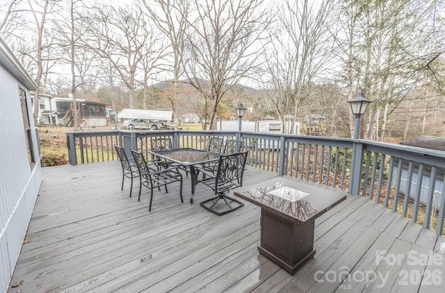 101 6th Street, Black Mountain, NC 28711