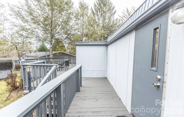 101 6th Street, Black Mountain, NC 28711