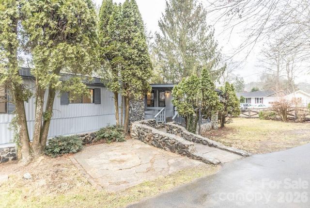 101 6th Street, Black Mountain, NC 28711