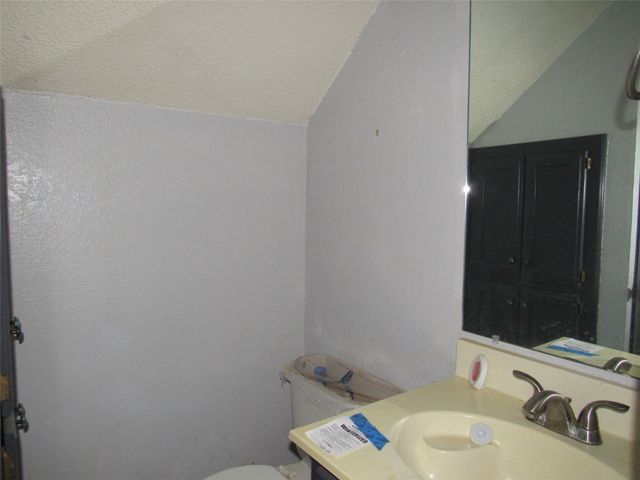 109 Woody Ray Drive, Elm Mott, TX 76640