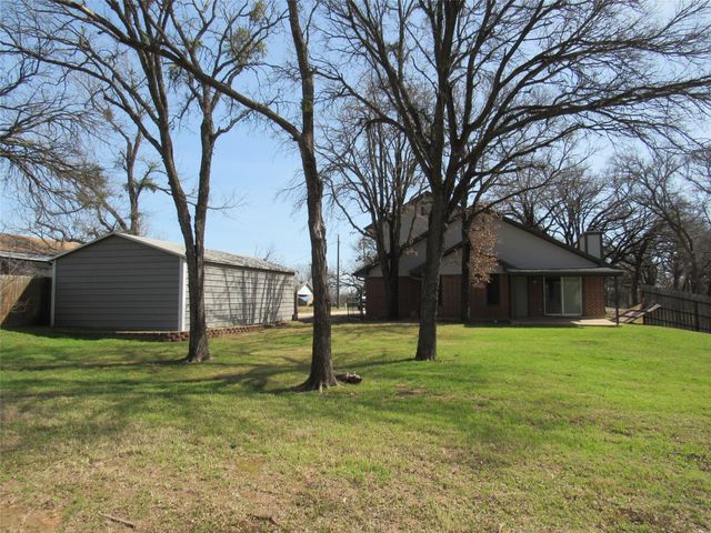 109 Woody Ray Drive, Elm Mott, TX 76640