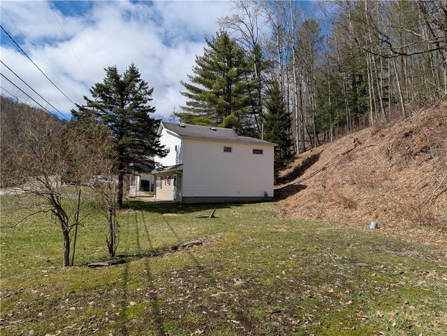 722 Interstate Parkway, Foster Town, PA 16701