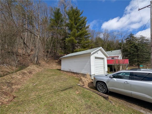 722 Interstate Parkway, Foster Town, PA 16701