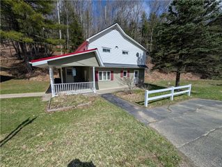 722 Interstate Parkway, Foster Town, PA 16701