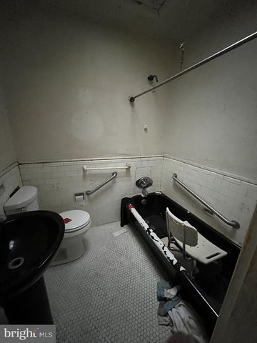 1813 M ST NE, Washington, DC 20002