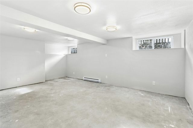 670 Dayton Avenue NE, Renton, WA 98056
