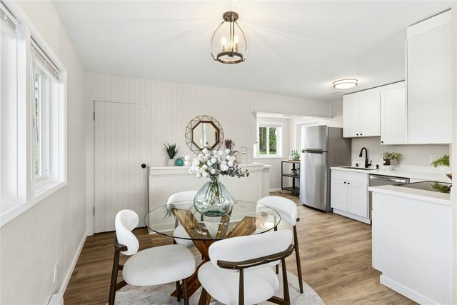 670 Dayton Avenue NE, Renton, WA 98056