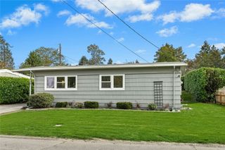 670 Dayton Avenue NE, Renton, WA 98056