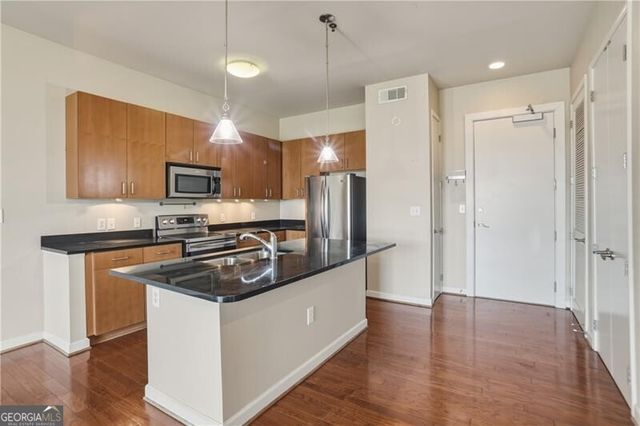 711 Cosmopolitan Drive NE 353, Atlanta, GA 30324