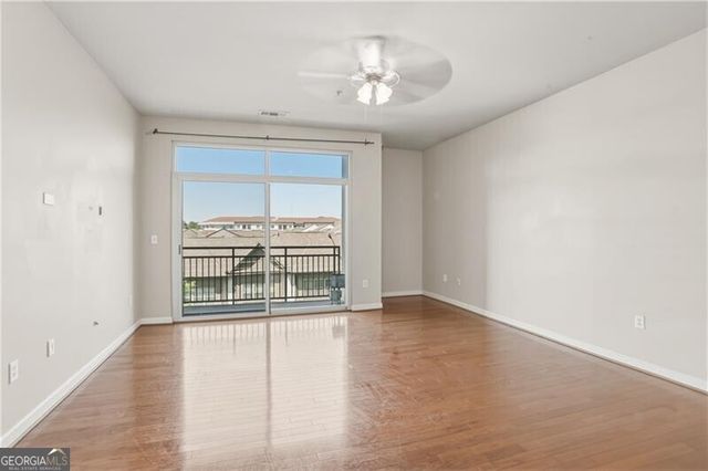711 Cosmopolitan Drive NE 353, Atlanta, GA 30324