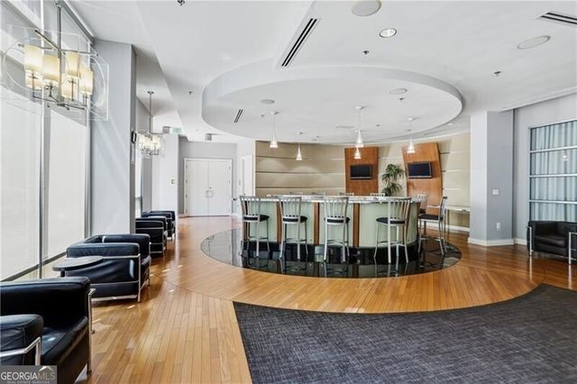 711 Cosmopolitan Drive NE 353, Atlanta, GA 30324