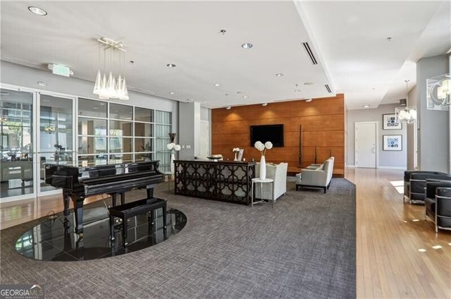 711 Cosmopolitan Drive NE 353, Atlanta, GA 30324