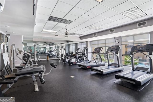 711 Cosmopolitan Drive NE 353, Atlanta, GA 30324