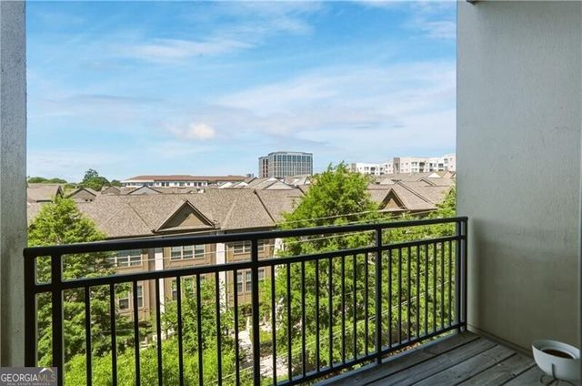 711 Cosmopolitan Drive NE 353, Atlanta, GA 30324