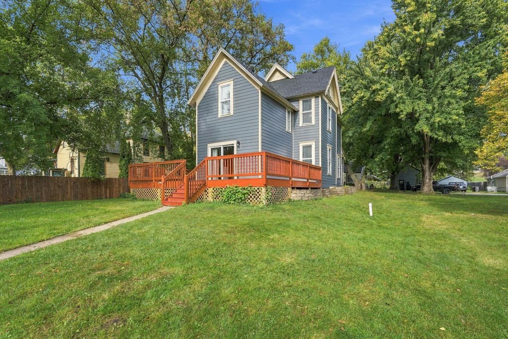 209 4th Street E, Carver, MN 55315 — photo 3