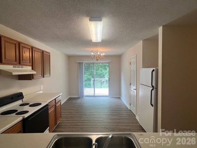 212 Doolie Road, Mooresville, NC 28117