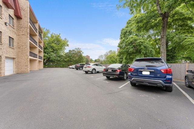 43-51 Albion St C9, Melrose, MA 02176