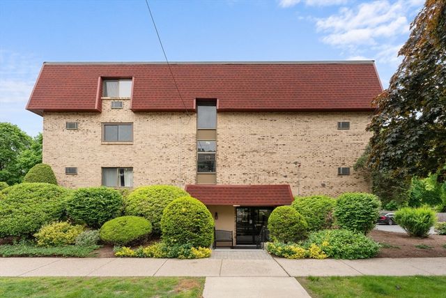 43-51 Albion St C9, Melrose, MA 02176