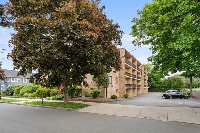 43-51 Albion St C9, Melrose, MA 02176