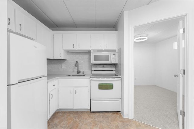 43-51 Albion St C9, Melrose, MA 02176