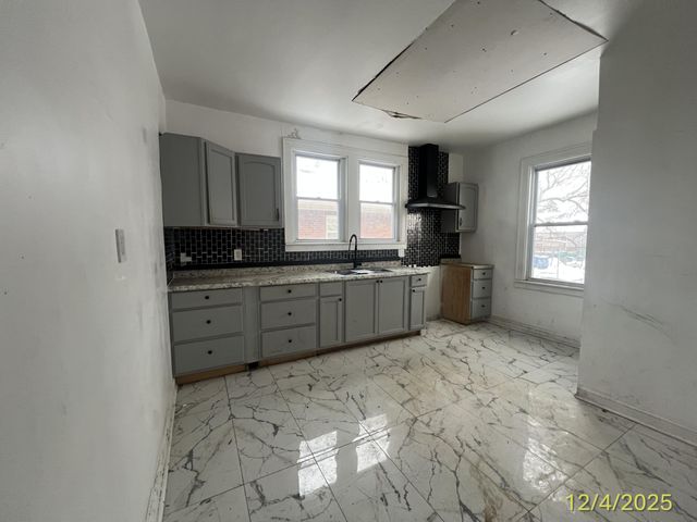 323 Garfield Street, Gary, IN 46404