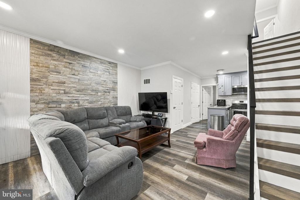 6647 N BOUVIER ST, PHILADELPHIA, PA 19126 — photo 5