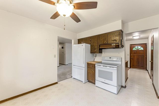 W173S7150 Grove STREET, Muskego, WI 53150