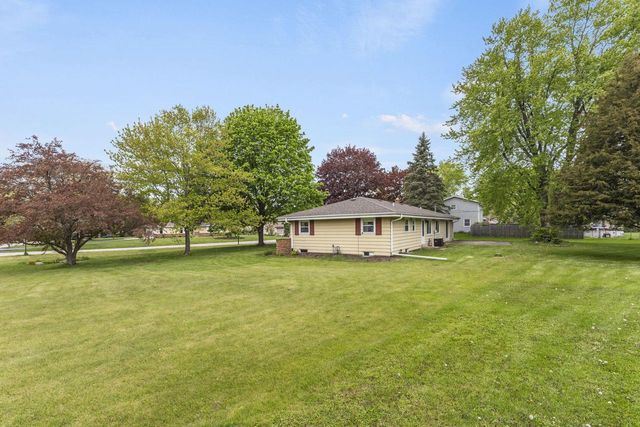 W173S7150 Grove STREET, Muskego, WI 53150