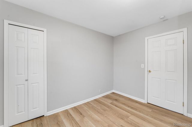 28855 Delton Street, Madison Heights, MI 48071