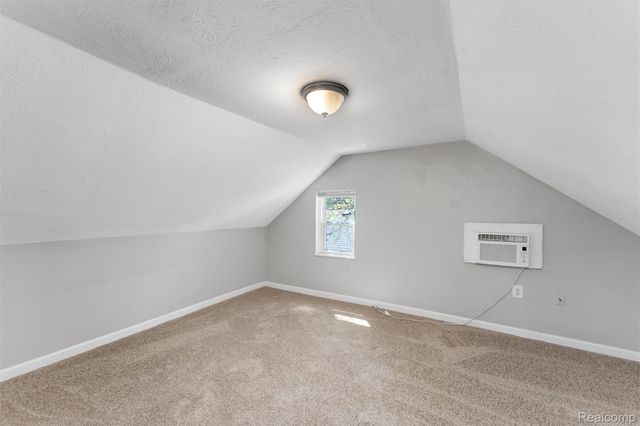 28855 Delton Street, Madison Heights, MI 48071
