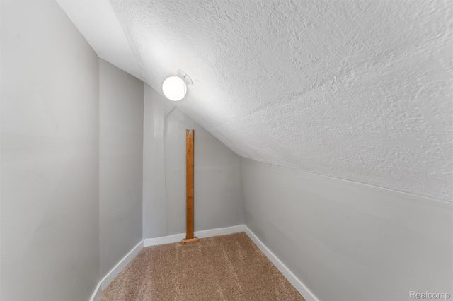 28855 Delton Street, Madison Heights, MI 48071