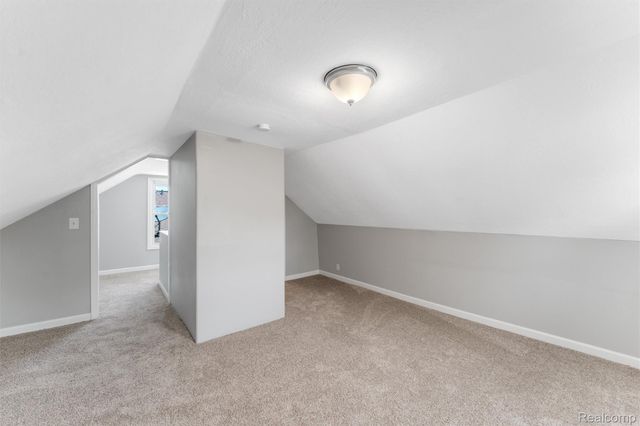28855 Delton Street, Madison Heights, MI 48071