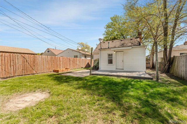 28855 Delton Street, Madison Heights, MI 48071