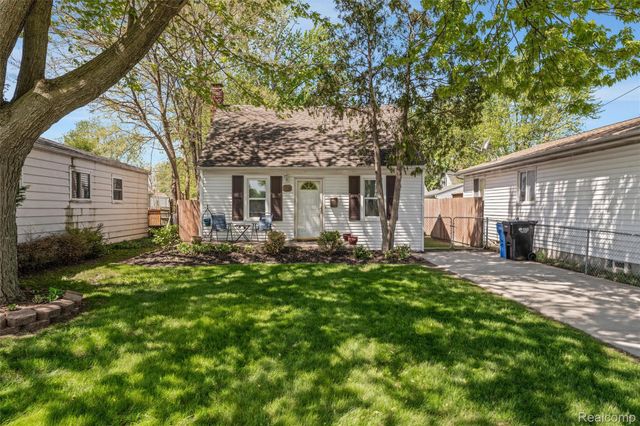 28855 Delton Street, Madison Heights, MI 48071