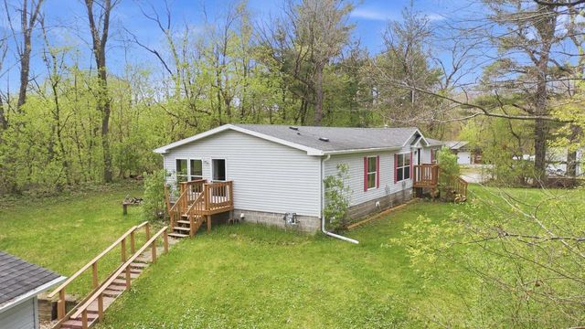 E1775 GARFIELD LANE, Waupaca, WI 54981