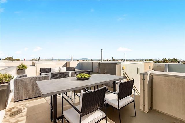 143 Mercer, Costa Mesa, CA 92627