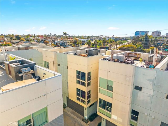 143 Mercer, Costa Mesa, CA 92627