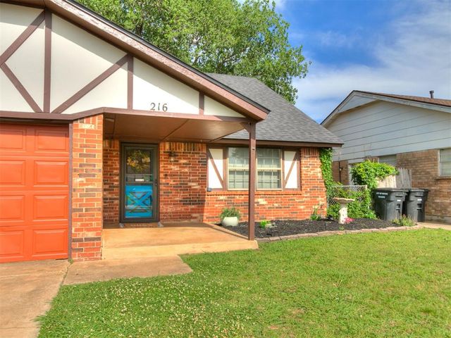 216 S Morgan Drive, Moore, OK 73160