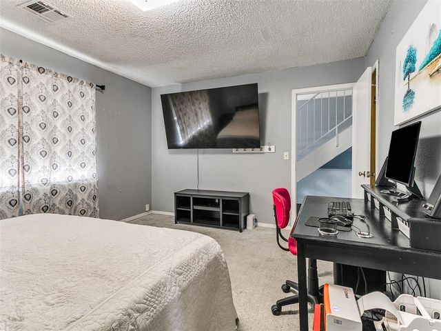 216 S Morgan Drive, Moore, OK 73160
