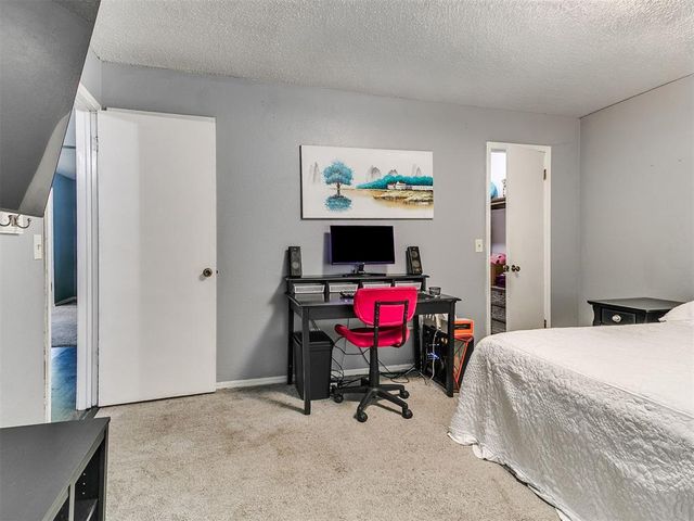 216 S Morgan Drive, Moore, OK 73160