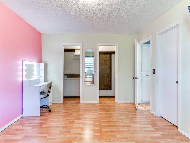 216 S Morgan Drive, Moore, OK 73160