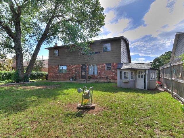 216 S Morgan Drive, Moore, OK 73160