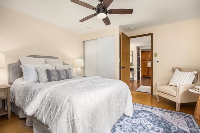 5808 NE Foster Road, Bainbridge Island, WA 98110