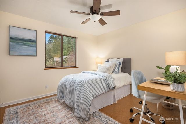 5808 NE Foster Road, Bainbridge Island, WA 98110